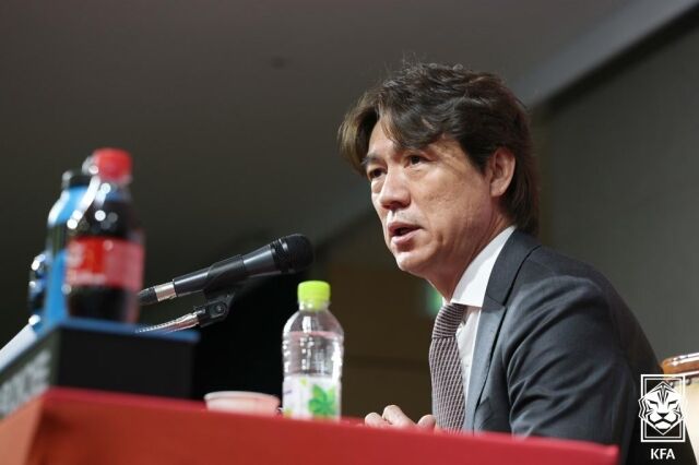 MK体育APP-洪明甫：不会介入孙兴慜私人事件，希望他将欧联杯冠军运带到韩国